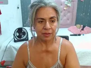Cam4 Free Live Porn of lalisha_96
