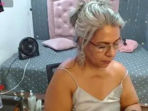 Cam4 Sex Chat of lalisha_96