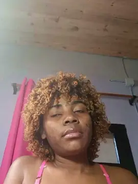 Cam4 Live Sex of shamirah_sexy