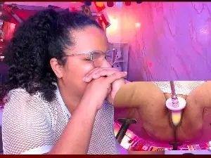 Cam4 Private Sex Chat of MhiaRey