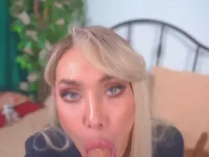 Cam4 Live Sex Cam of IsadoraDunkan
