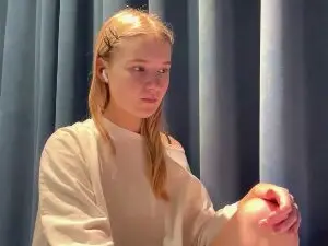 Cam4 Watch Live Sex Cams of LilliamToo