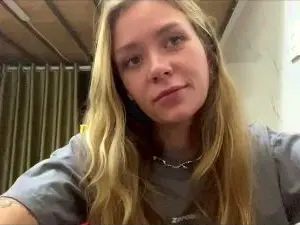Cam4 Live Sex Cam of ChristaTolomeo