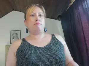Cam4 Live Porn of Miss_Casius