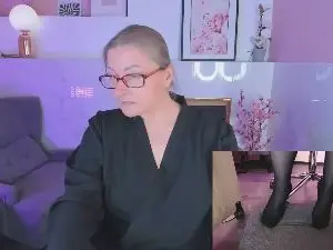 Cam4 Live Sex of AlexandraKind
