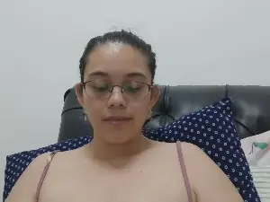 Cam4 Sex Chat of simplesyndyxx