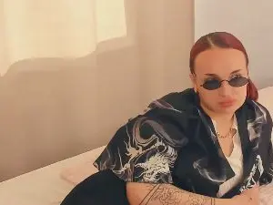 Cam4 Live Sex Cam of VirgieAmis