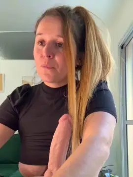 Cam4 Live Porn of mieldulcexx