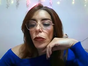 Cam4 Live Porn of AlanaV