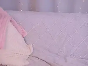Cam4 Watch Live Sex Cams of CloverChapel