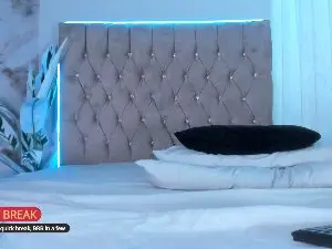 Cam4 Live Sex Cam of Clara4w