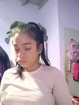 Cam4 Live Sex of miki584