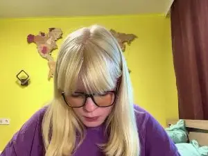 Cam4 Free Porn Cam of JulieCabotaje