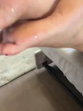 Cam4 Free Live Porn of Moniafeet