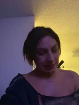 Cam4 Sex Chat of tattedttoez69