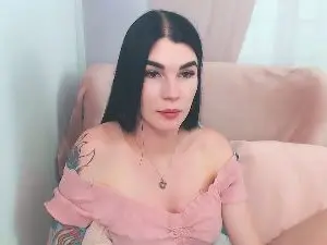 Cam4 Sex Chat of BrunettDream