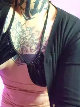 Cam4 Free Porn Cam of conisitaxx1