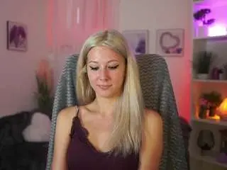 Camsoda Nude Webcam of emilyswann
