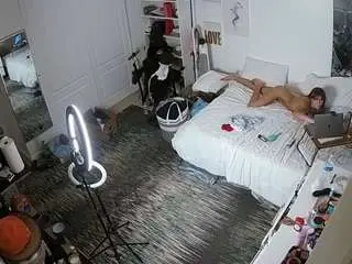 Camsoda Adult Webcams of voyeurcam-hornyhostel-02