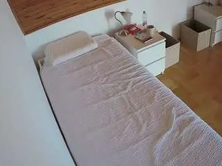 Camsoda Adult Video Chat of voyeurcam-julmodels-greybed-1