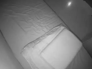 Camsoda Free Porn Cam of voyeurcam-julmodels-greybed-2