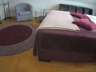 Camsoda Live Sex Cam of voyeurcam-julmodels-whitebed-6