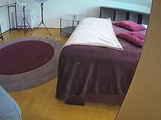 Camsoda Nude Webcam of voyeurcam-julmodels-whitebed-6