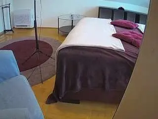Camsoda Sex Chat of voyeurcam-julmodels-whitebed-6