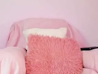 Camsoda Sex Cam of mia-ssweett1