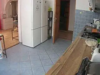 Camsoda Live Sex Cam of voyeurcam-julmodels-kitchen