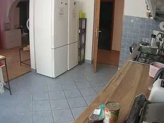 Camsoda Live Sex Cam of voyeurcam-julmodels-kitchen