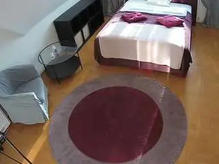 Camsoda Private Sex Chat of voyeurcam-julmodels-whitebed-1