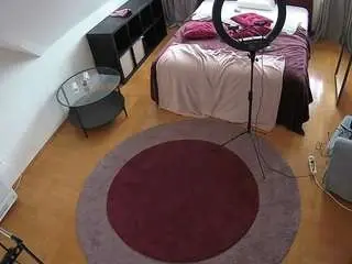 Camsoda Watch Live Sex Cams of voyeurcam-julmodels-whitebed-1
