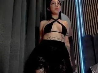 Camsoda Adult Video Chat of queenblue-fg