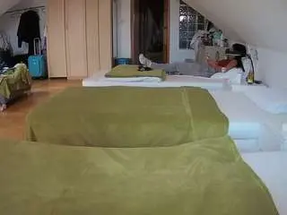Camsoda Adult Video Chat of voyeurcam-julmodels-bed-3