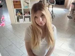 Camsoda Free Porn Cam of chloe-show