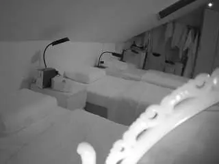 Camsoda Free Live Porn of voyeurcam-julmodels-bed-4