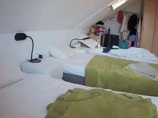 Camsoda Free Live Porn of voyeurcam-julmodels-bed-4