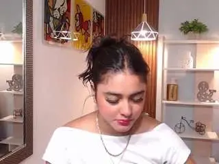 Camsoda Free Porn Cam of lucy-greey