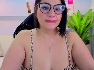 Camsoda Nude Webcam of angele-roux-tp