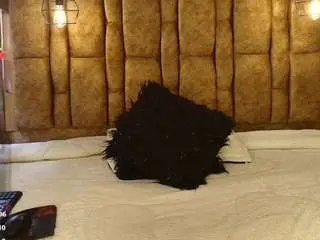 Camsoda Sex Cam of isa-thompsson
