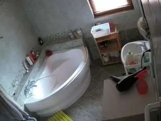 Camsoda Free Live Porn of voyeurcam-julmodels-bath-1st-2