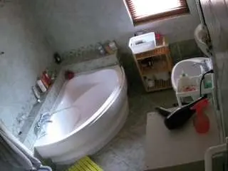 Camsoda Best live sex cam show of voyeurcam-julmodels-bath-1st-2