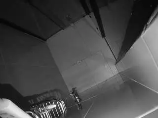 Camsoda Private Sex Chat of voyeurcam-jb-shower-2