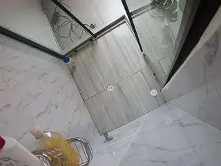Camsoda Private Sex Chat of voyeurcam-jb-shower-2