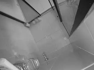 Camsoda Free Porn Cam of voyeurcam-jb-shower-2