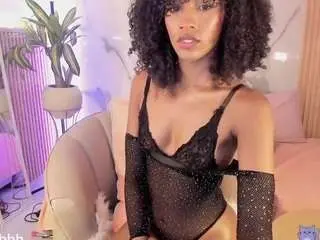 Camsoda Adult Webcam of cosmic-brunette