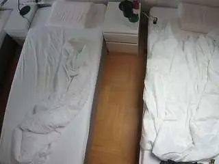 Camsoda Adult Webcam of voyeurcam-julmodels-bed-5