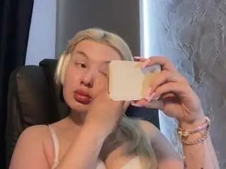 Camsoda Watch Live Sex Cams of lucretialampsas