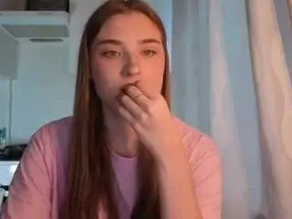 Camsoda Free Porn Cam of robertojoslyn